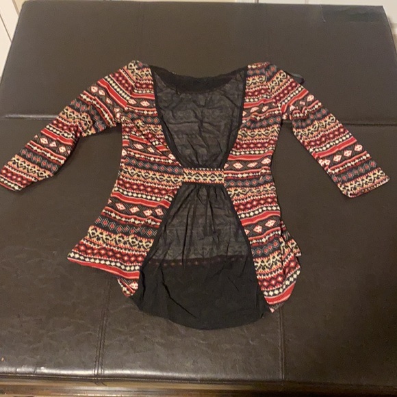 Soft sweater material blouse. Chiffon detail on back - Picture 2 of 2